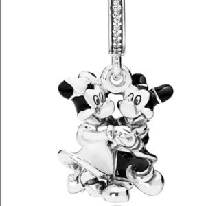 Pre owned Mickey Minnie dangle